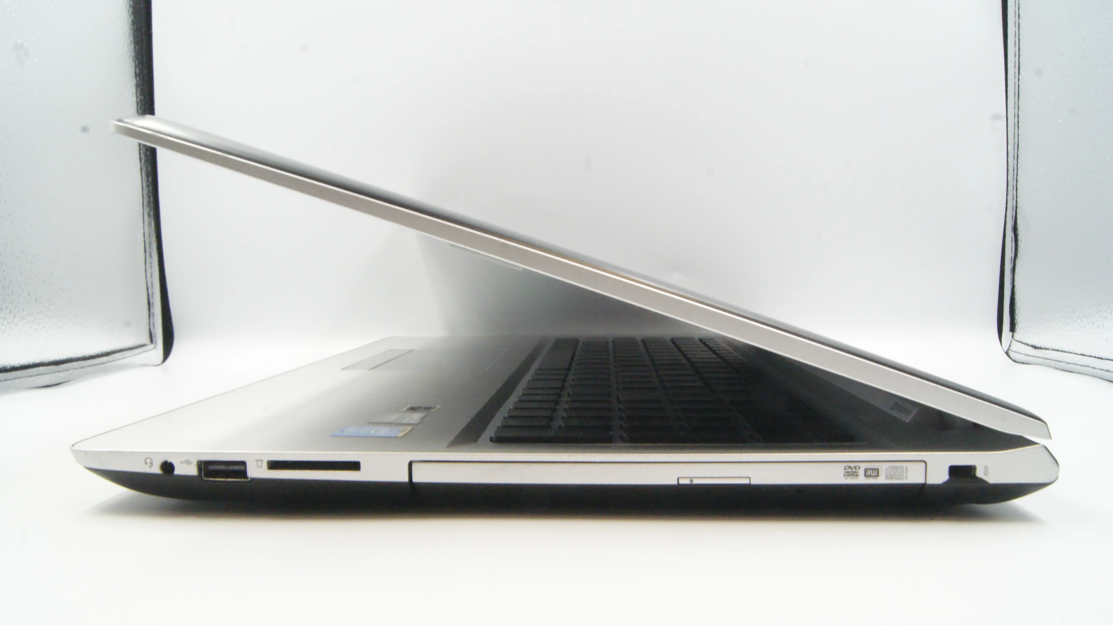 laptop-lenovo-z51-70-i7-5500u4gb1tb-sshdwin-10jbl-pojemnosc-dysku-256