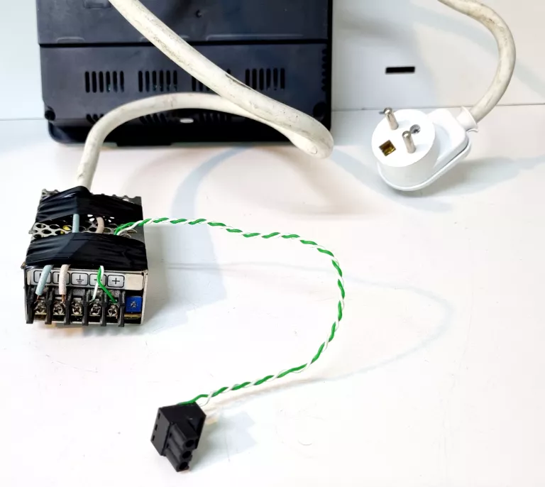 unitronics-usp-070-b10-kolorowy-i-graficzny-panel-hmi-product-id-b720da25-4b67-41ac-922d-18c245ce2fff