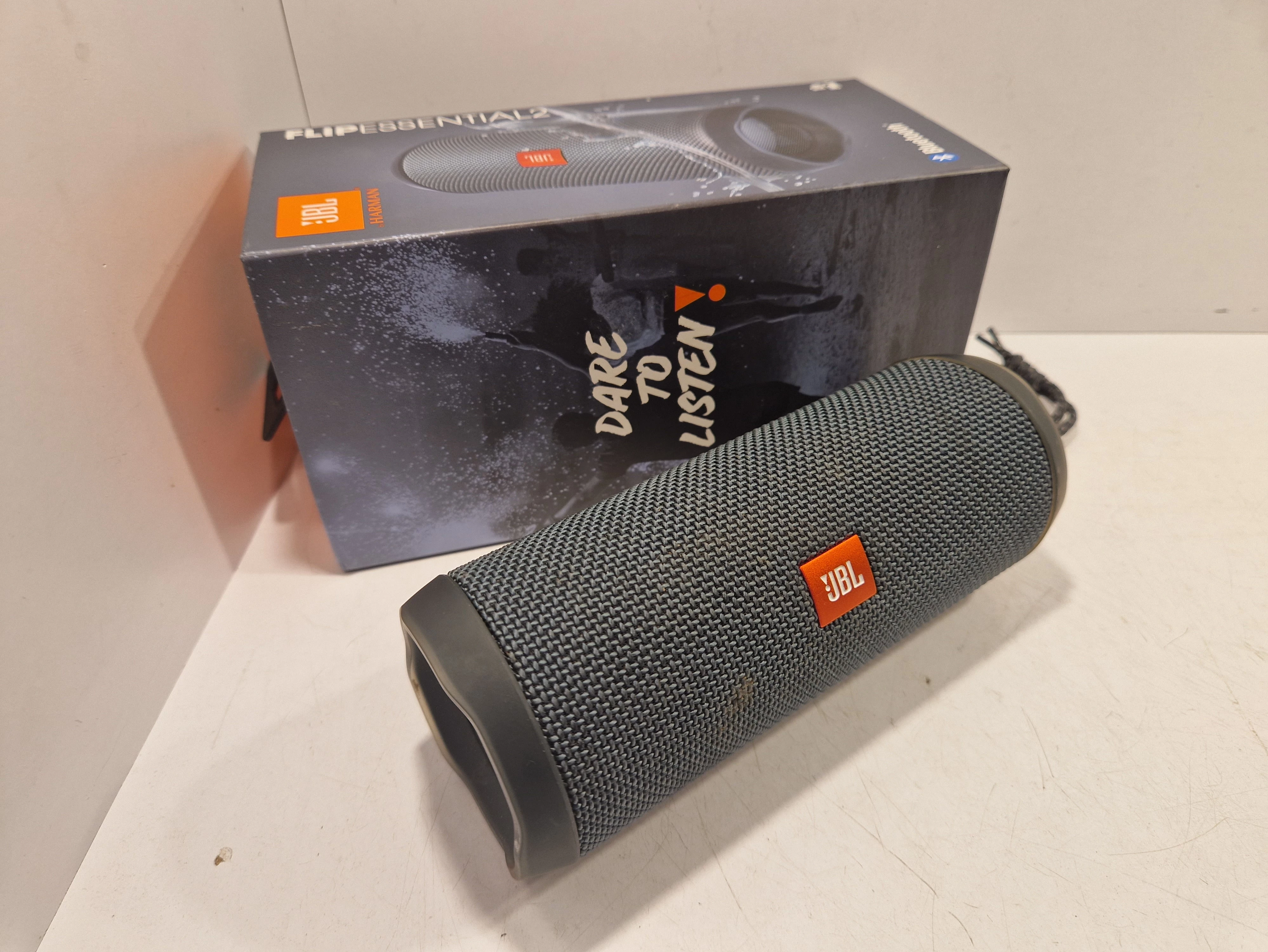 glosnik-jbl-flip-essential-2-zasilanie-209202-1769478