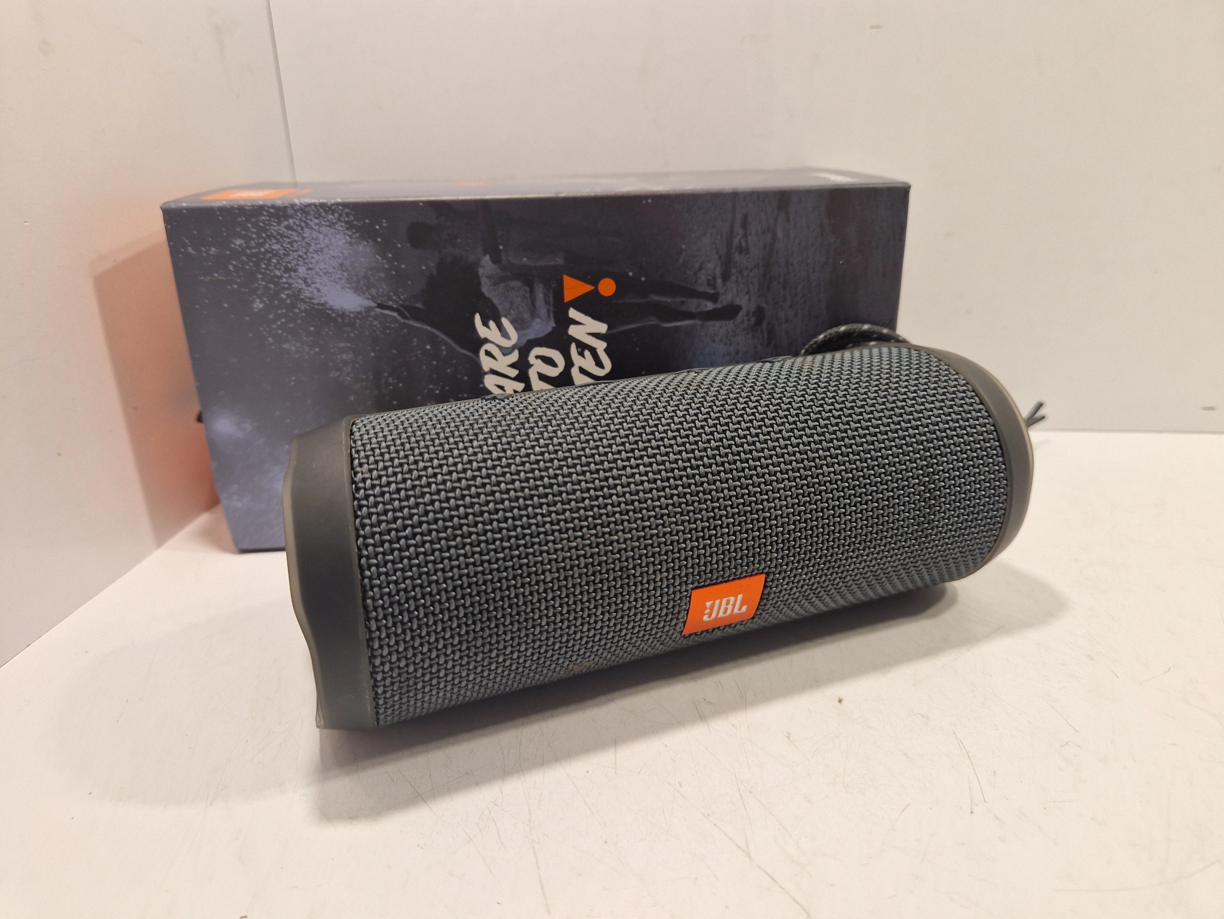 glosnik-jbl-flip-essential-2-wojska-polskiego-112-swiecie