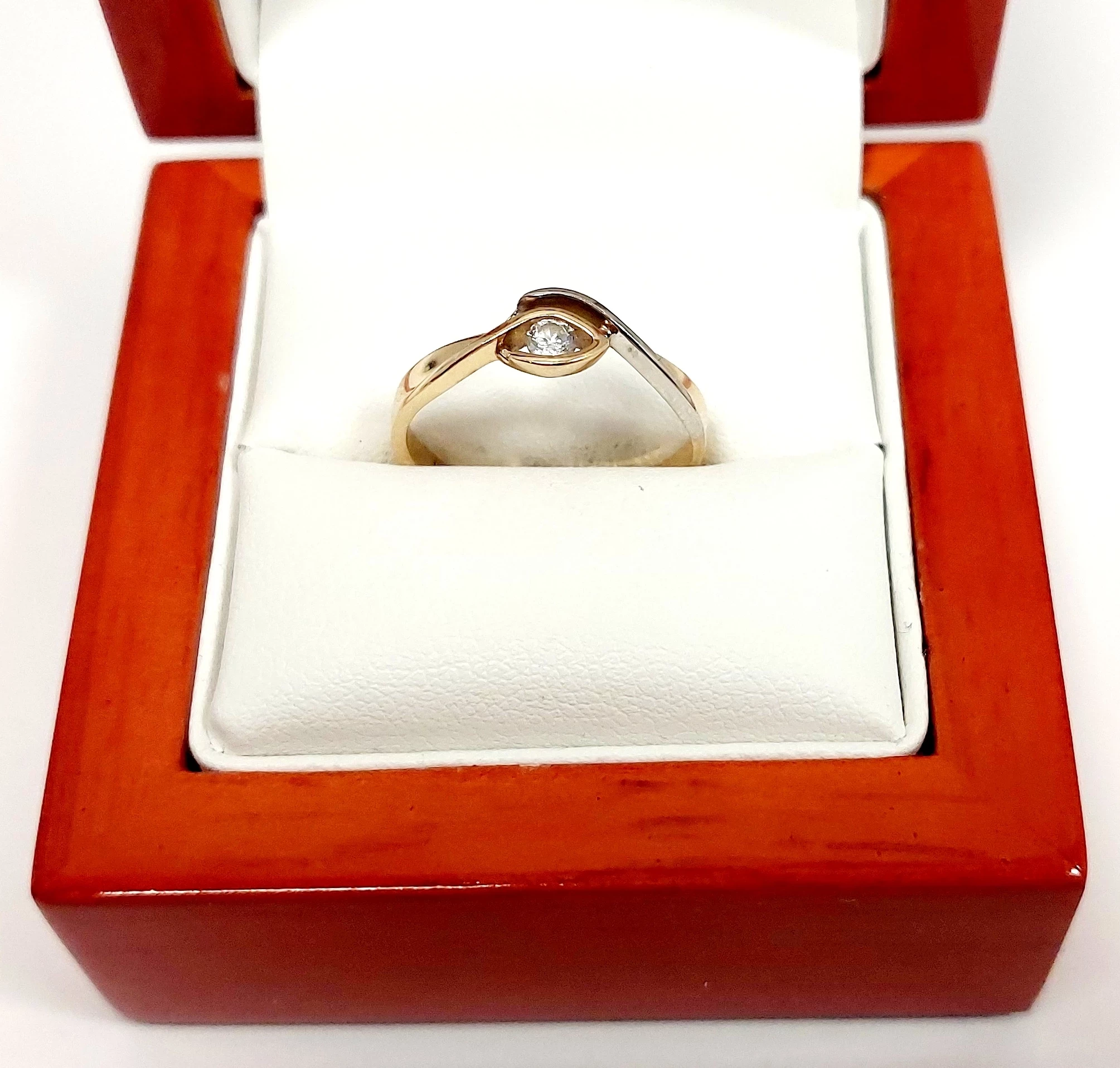 zloty-pierscionek-lezka-z-cyrkonia-180g-pr-585-r17-rynek-21-trzebinia-mpd