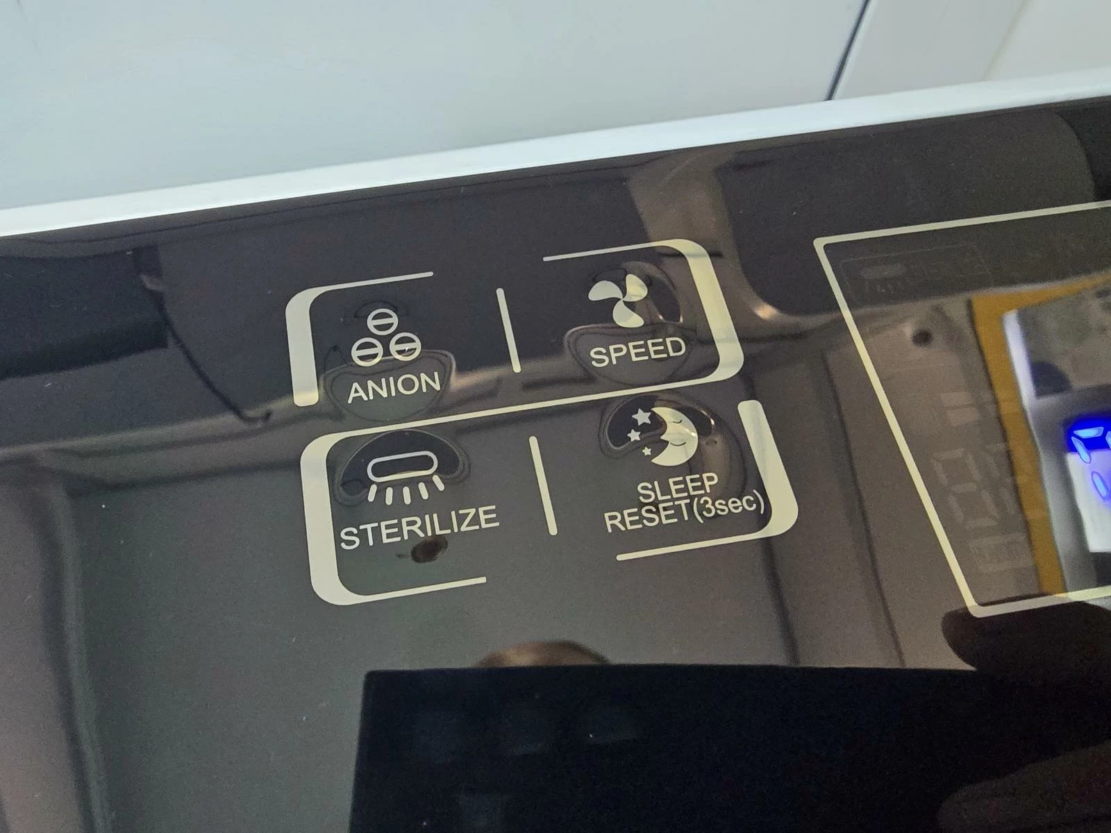 oczyszczacz-powietrza-webber-ap9405b-lampa-uv-jonizacja-nawilzanie-moc-6500