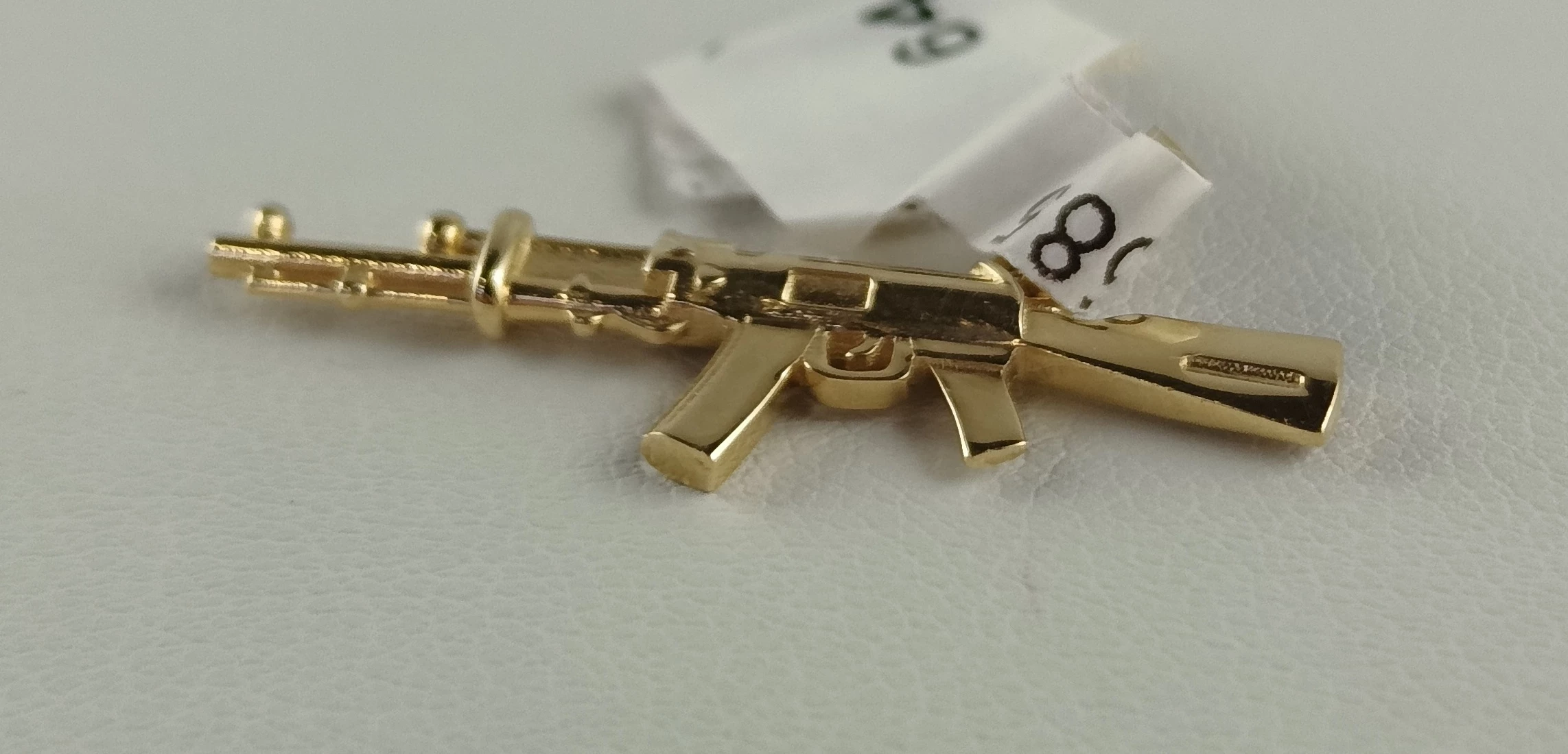 zlota-zawieszka-ak-47-585-185-g-stan-11323-2