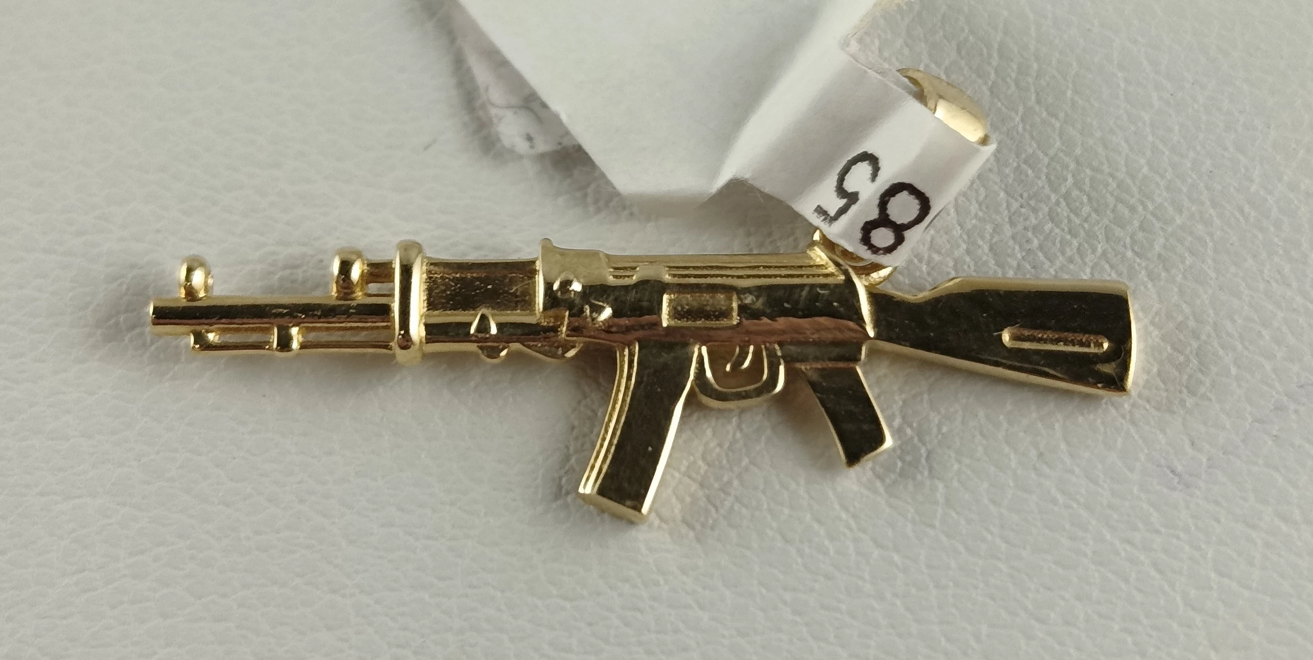 zlota-zawieszka-ak-47-585-185-g-ean-gtin-5900025415436