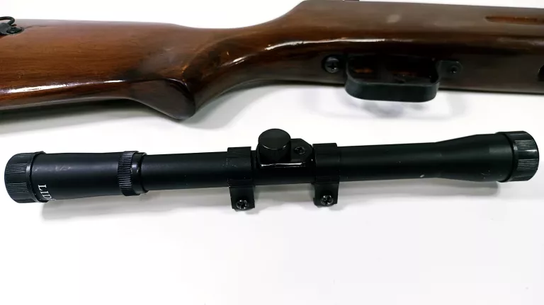 WIATRÓWKA LIDER 4,5MM / POKROWIEC / LUNETA