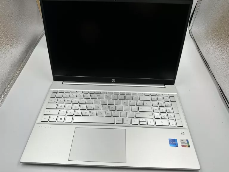 hp-pavilon-15-eg3900nw-i516gb512gbwin-11-komplet-gwarancja-stan-11323-238058