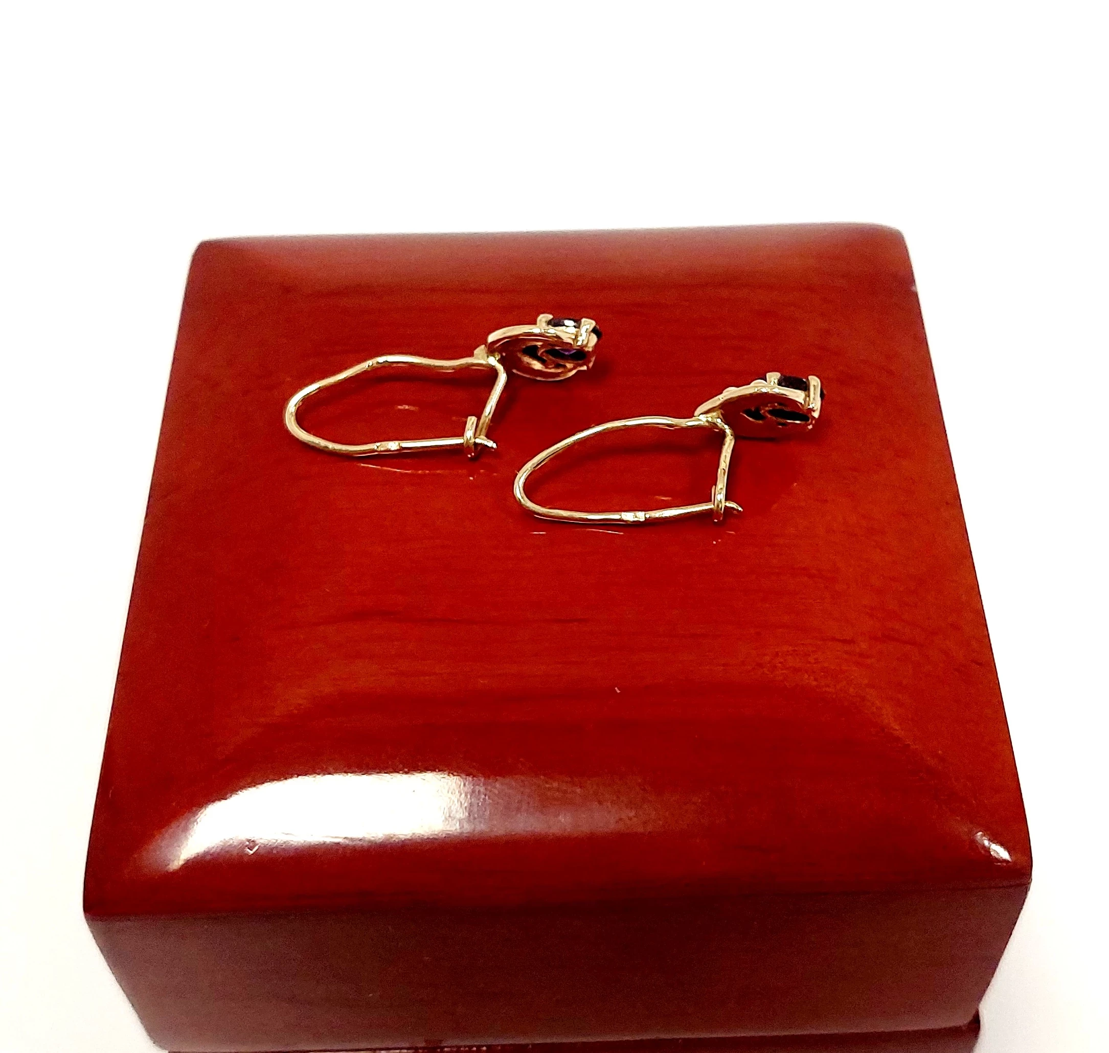 zlote-kolczyki-z-fioletowym-oczkiem-164g-p585-23cm-rodzaj-zapiecia-2207-1