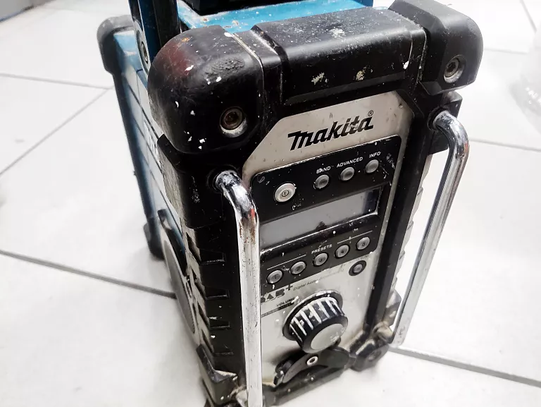RADIO BUDOWLANE MAKITA DMR105