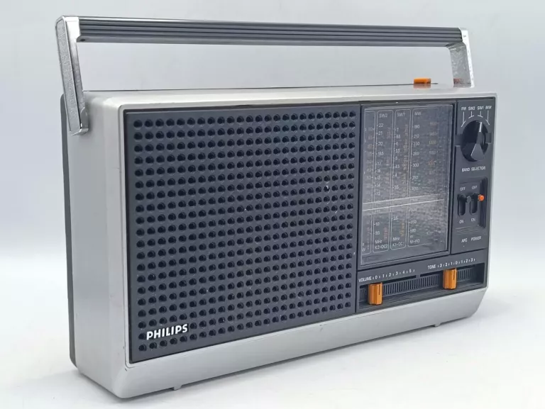 RADIO VINTAGE PHILIPS 765