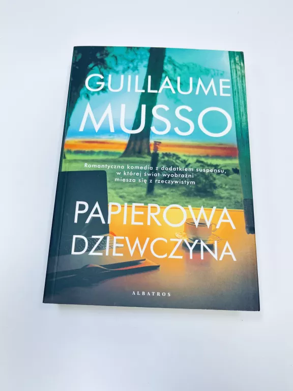 ksiazka-guillaume-musso-papierowa-dziewczyna-igla-drzymaly-55-lubin-sj