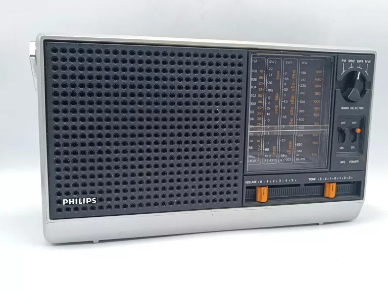 RADIO VINTAGE PHILIPS 765