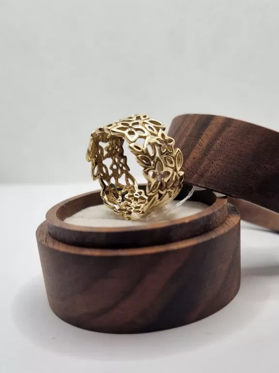 zlota-azurowa-obraczka-622g-r23-585-krolowej-jadwigi-20d-dabrowa-gornicza