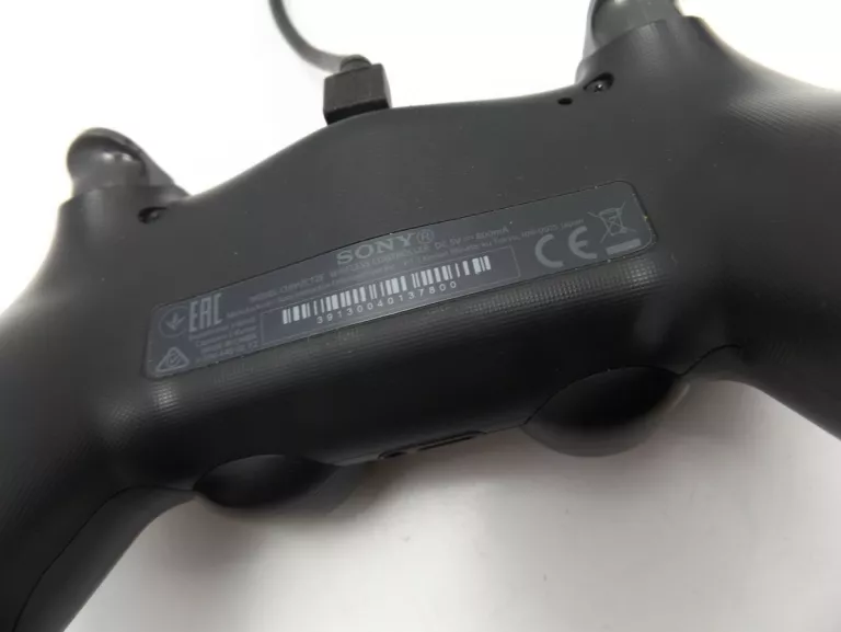PS4 PRO CUH-7216B 1TB PAD + DYSK 4TB SEAGATE