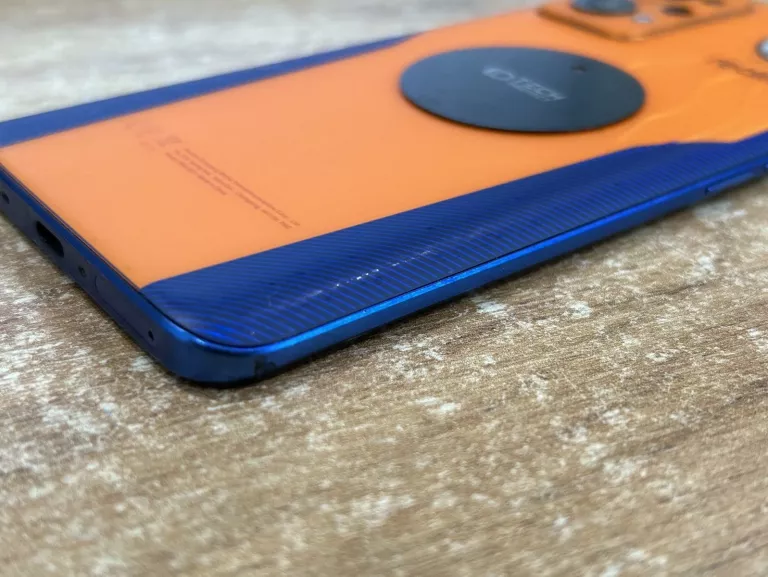 TELEFON REALME GT NEO 3T 8 GB / 256 GB 5G DRAGON BALL ///OPIS!!!!