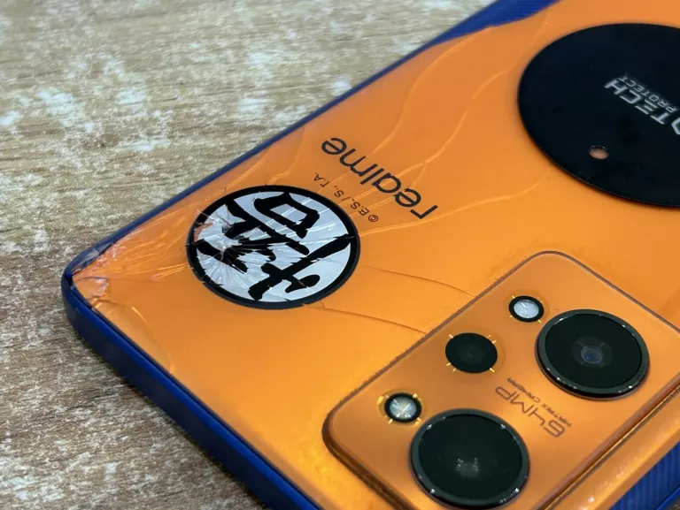 TELEFON REALME GT NEO 3T 8 GB / 256 GB 5G DRAGON BALL ///OPIS!!!!