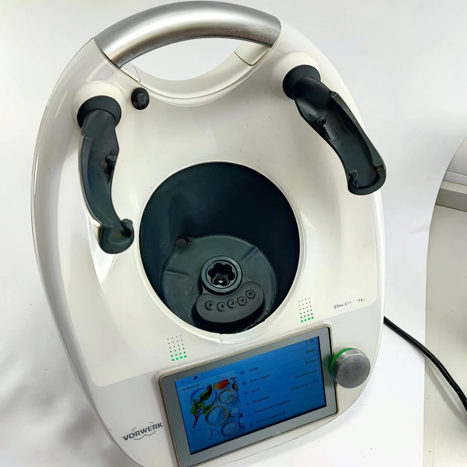 robot-kuchenny-thermomix-tm6-1500-w-bialy-akcesoria-stan-11323-2