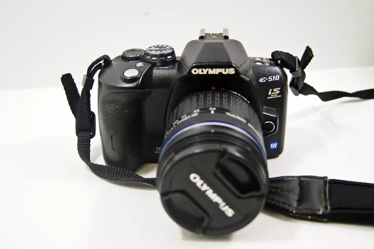 OLYMPUS E-510 + 2X OBIEKTYW + 2XBATERIA + ŁADOWARKA + 2X TULIPAN + CF4GB