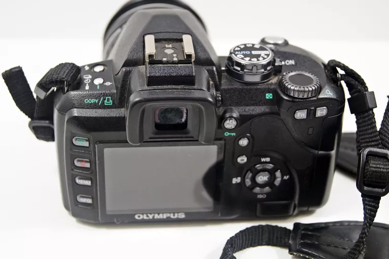 OLYMPUS E-510 + 2X OBIEKTYW + 2XBATERIA + ŁADOWARKA + 2X TULIPAN + CF4GB
