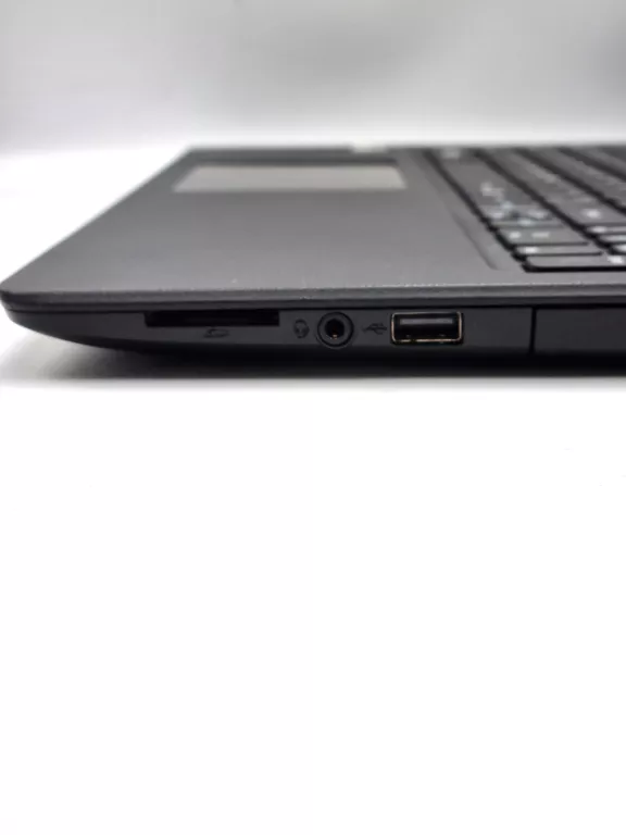 LAPTOP ACER ASPIRE ES1-523 8/500GB