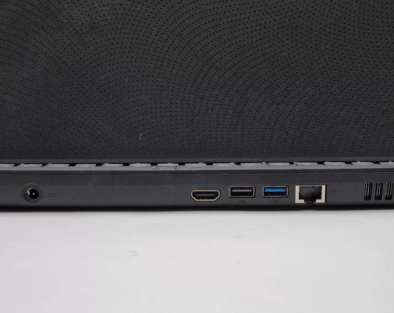 LAPTOP ACER ASPIRE ES1-523 8/500GB