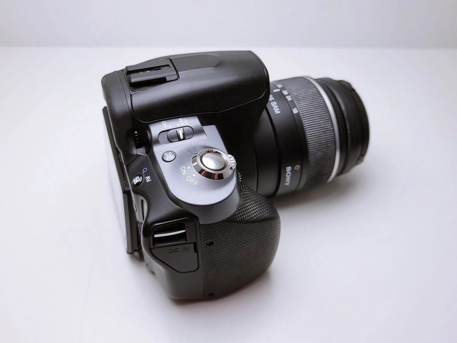 aparat-lustrzanka-sony-alpha-dslr-a330-obiektyw-sony-18-55mm-model-dslr-a330l