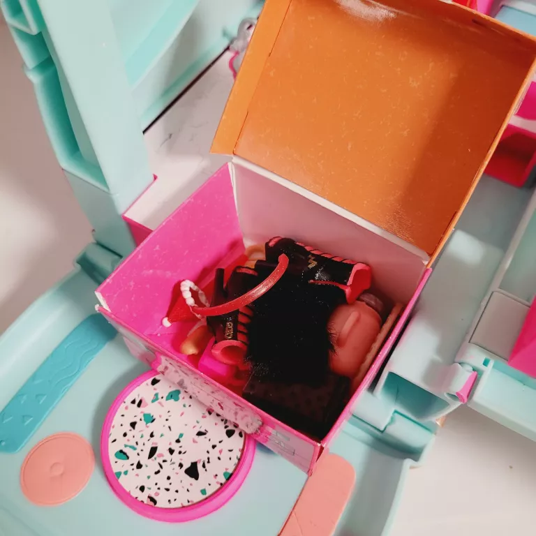 lalka-lol-surprise-omg-samochod-kamper-lol-5w1-grill-groove-camper-marka-249301-1150692