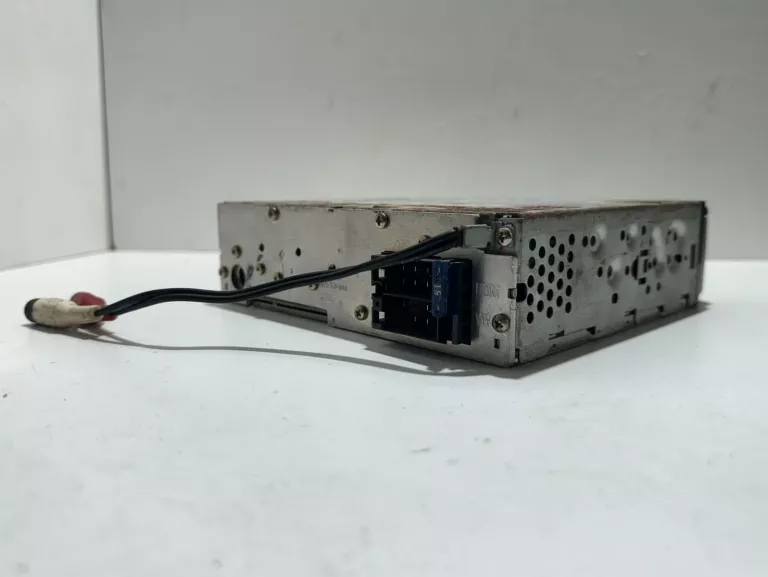 RADIO SAMOCHODOWE CLARION DB148R