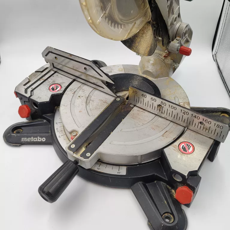 PIŁA UKOŚNICA METABO KS 216 M LASERCUT @OPIS