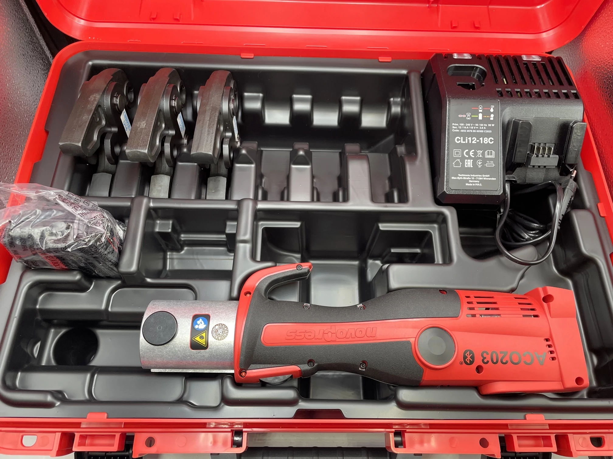 zaciskarka-do-rur-akumulatorowa-novopress-aco203bt-kod-producenta-aco203-bt