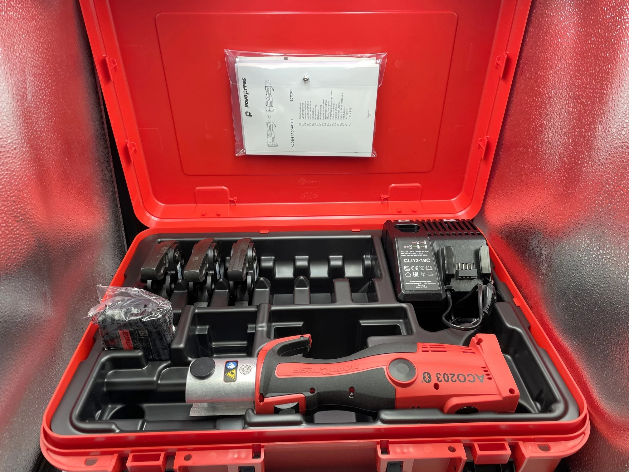 zaciskarka-do-rur-akumulatorowa-novopress-aco203bt-seminaryjska-2-kielce