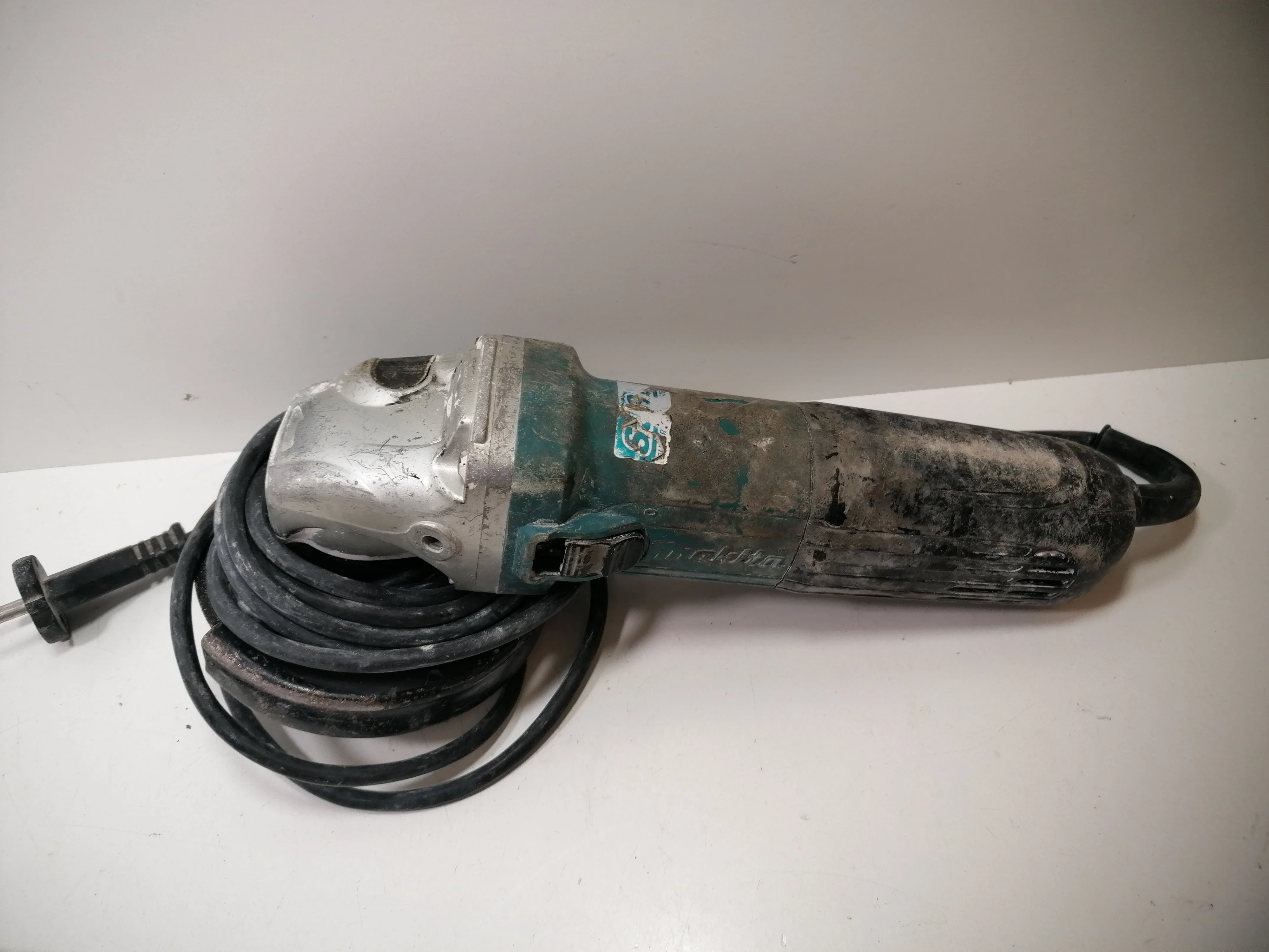 szlifierka-makita-ga5040-rodzaj-zasilania-128529-2