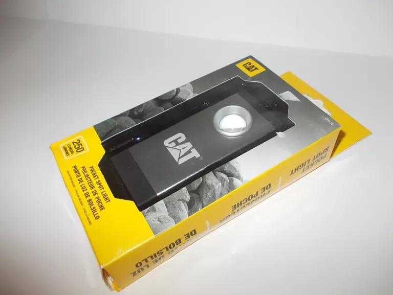 LATARKA LED 250 LUMENÓW - LATARKA NA KLIPS MAGNETYCZNA CAT CT5110