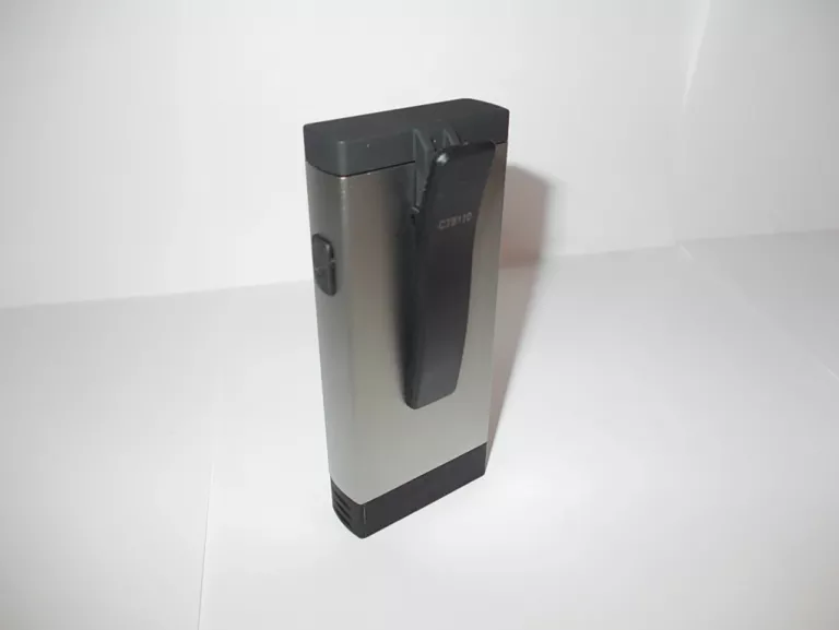 LATARKA LED 250 LUMENÓW - LATARKA NA KLIPS MAGNETYCZNA CAT CT5110
