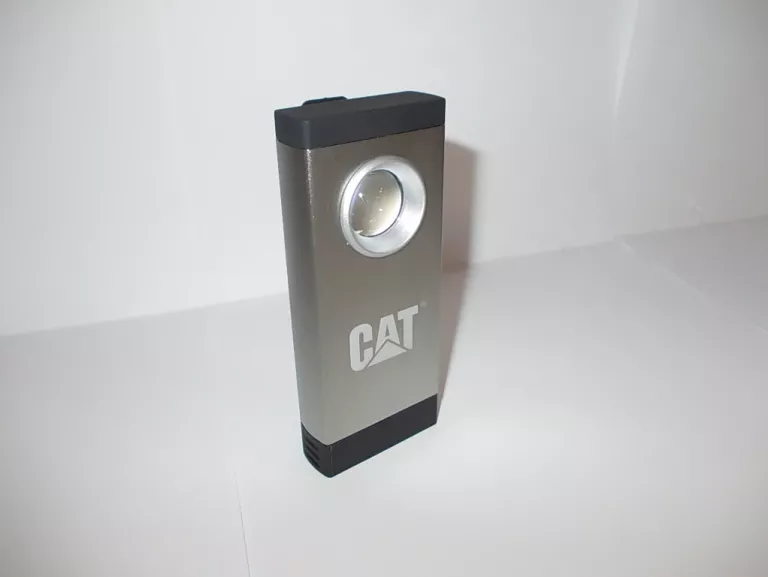 LATARKA LED 250 LUMENÓW - LATARKA NA KLIPS MAGNETYCZNA CAT CT5110