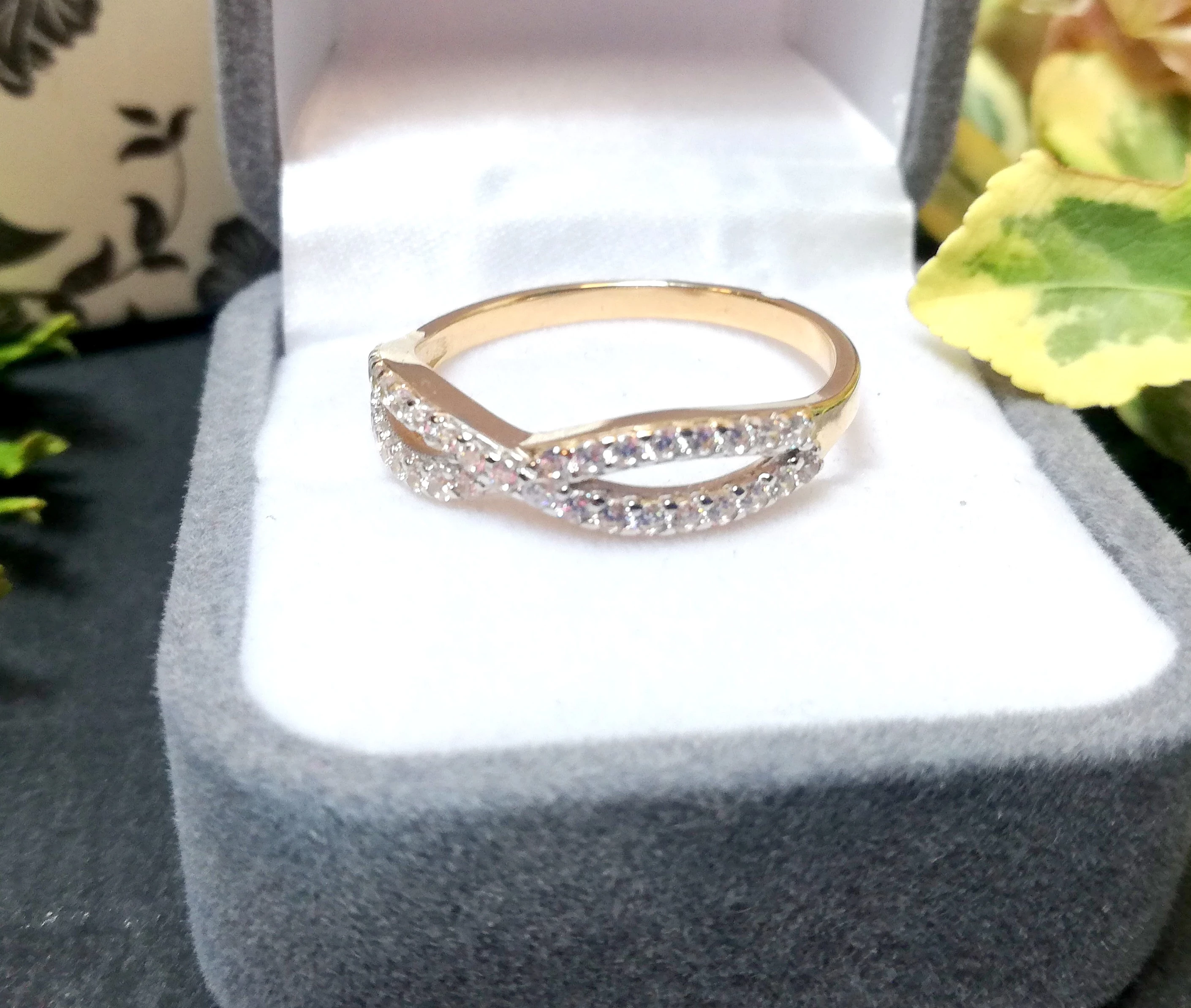 zloty-pierscionek-nieskonczonosc-z-cyrkoniami-290gr-585-r22-j-3-maja-105-dabrowa-gornicza