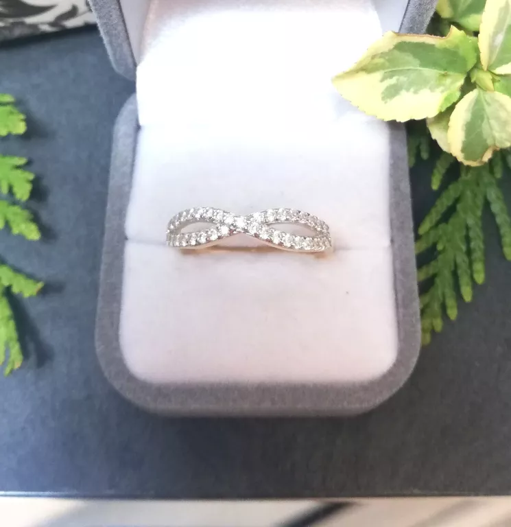 zloty-pierscionek-nieskonczonosc-z-cyrkoniami-290gr-585-r22-j-ean-gtin-5903772003338