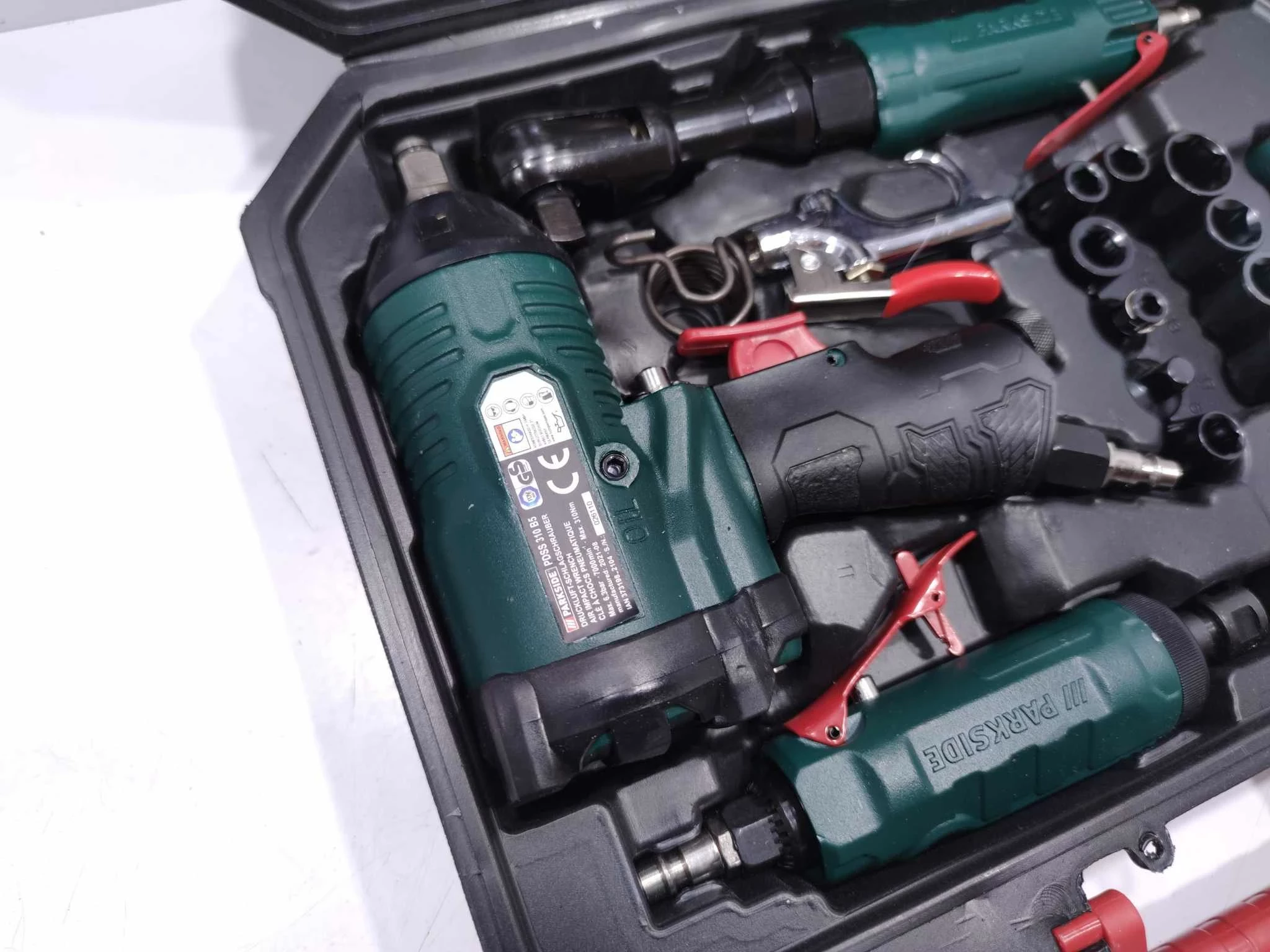 zestaw-narzedzi-pneumatycznych-parkside-71-elementow-marka-127509-793159