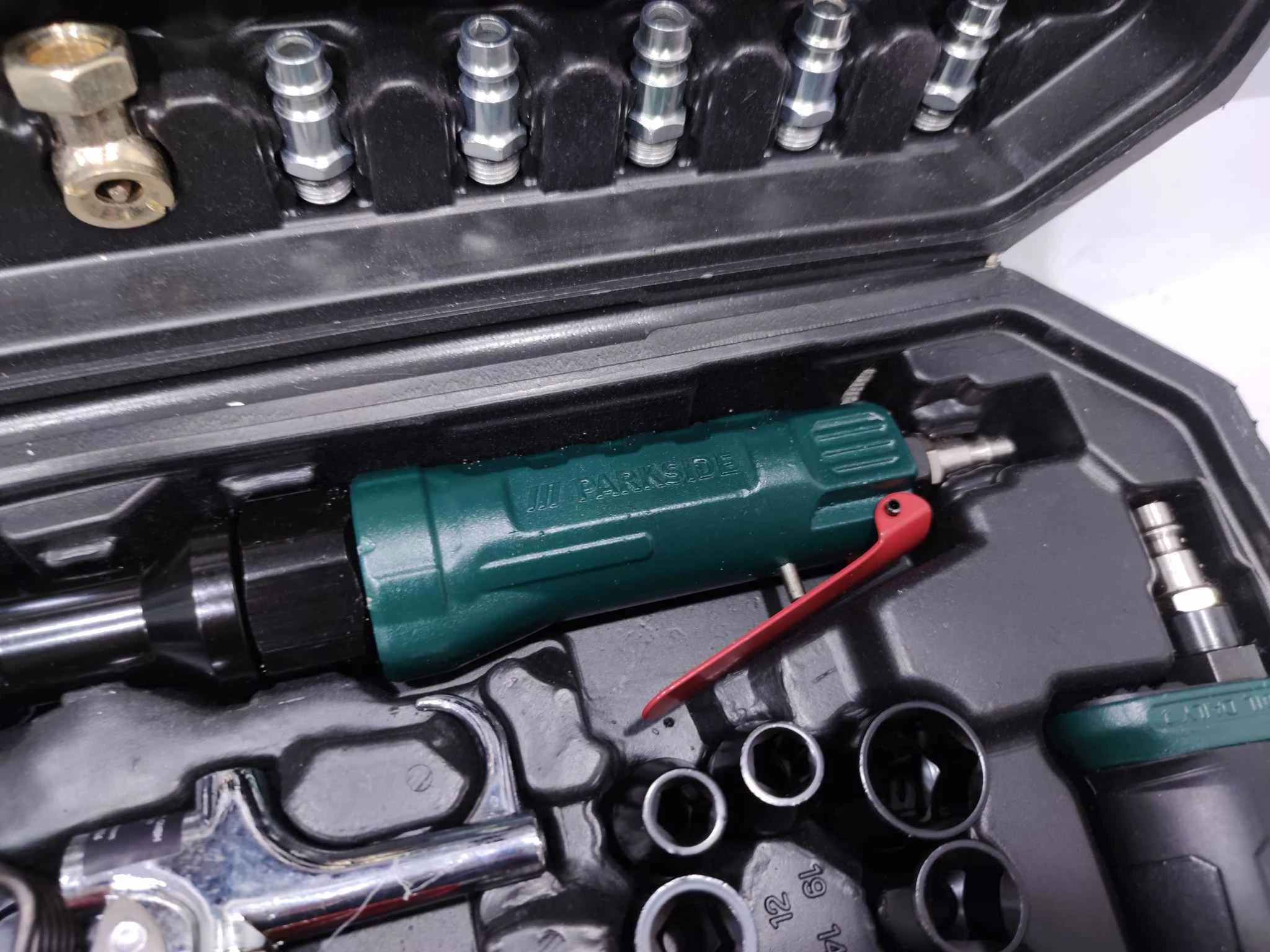 zestaw-narzedzi-pneumatycznych-parkside-71-elementow-ean-gtin-4055334441988