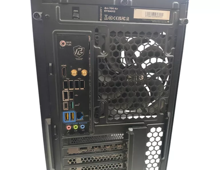 KOMPUTER PC RYZEN 9 7950X3D 32GB/2TB SSD RTX4090 GAME ROCK 24GB W11