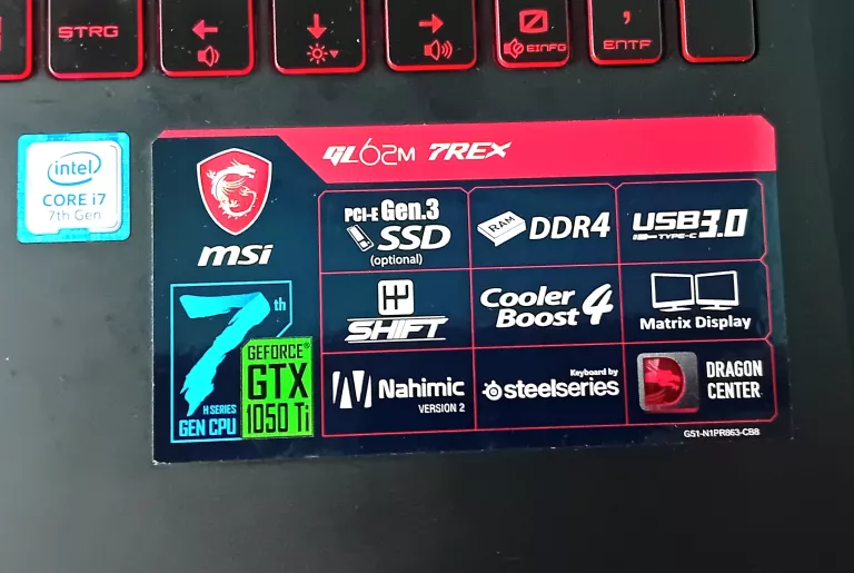 LAPTOP MSI MS-16J9 15,6 " INTEL CORE I7 8 GB / 1000 GB + ŁAD