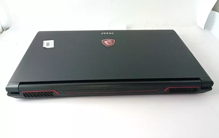 LAPTOP MSI MS-16J9 15,6 " INTEL CORE I7 8 GB / 1000 GB + ŁAD