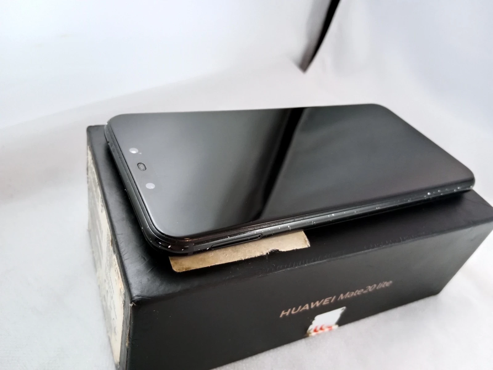 telefon-huawei-mate-20-lite-464gb-uszkodzony-wbudowana-pamiec-202869-214193