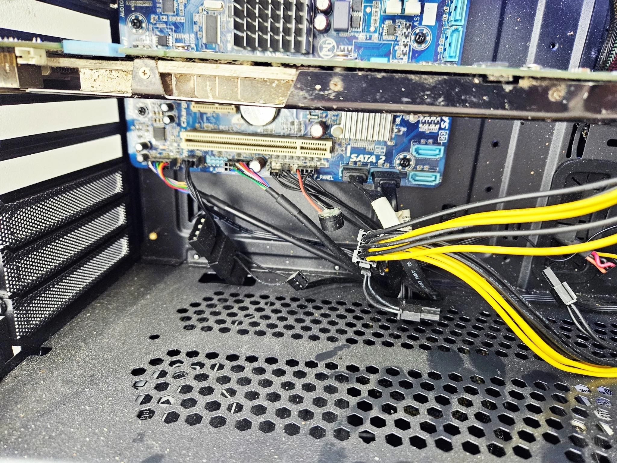 komputer-stacjonarny-pc-typ-komputera-201653-208753