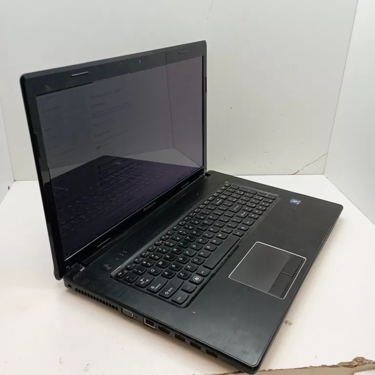 LAPTOP LENOVO G780 RAM 4GB/250GB DYSK/ WIN10+ŁAD