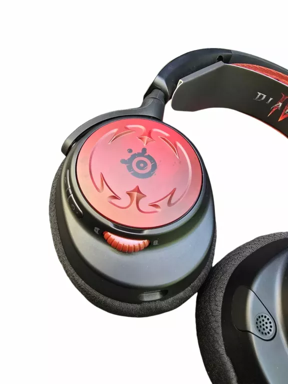 SŁUCHAWKI STEELSERIES ARCTIS NOVA 7 DIABLO IV,