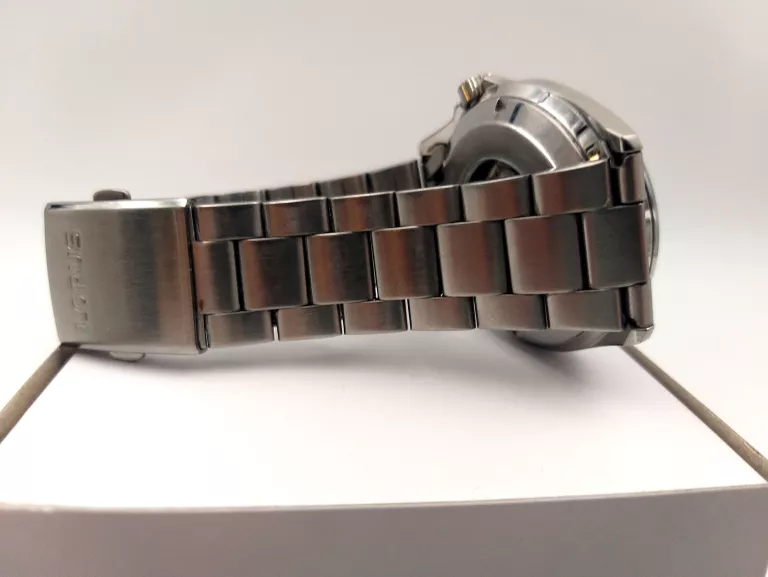 ZEGAREK MĘSKI LORUS Y676-X057 AUTOMAT
