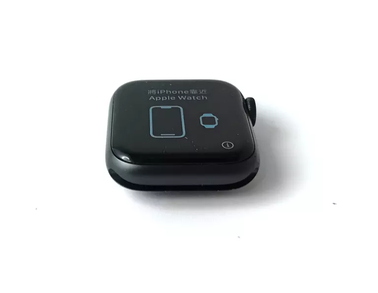 SMARTWATCH APPLE WATCH SERIES 6 GPS + CELLULAR 40MM CZARNY OPIS