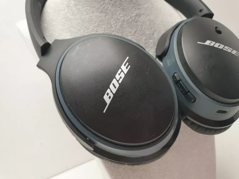 SŁUCHAWKI BOSE SOUNDLINK AROUND EAR 2