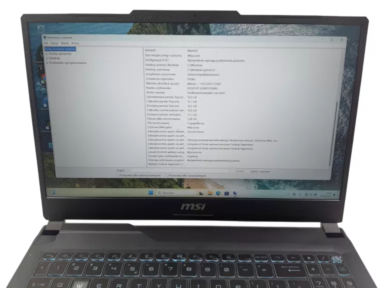 laptop-msi-cyborg-15-a12v-core-i516gb1tb-przekatna-ekranu-1560