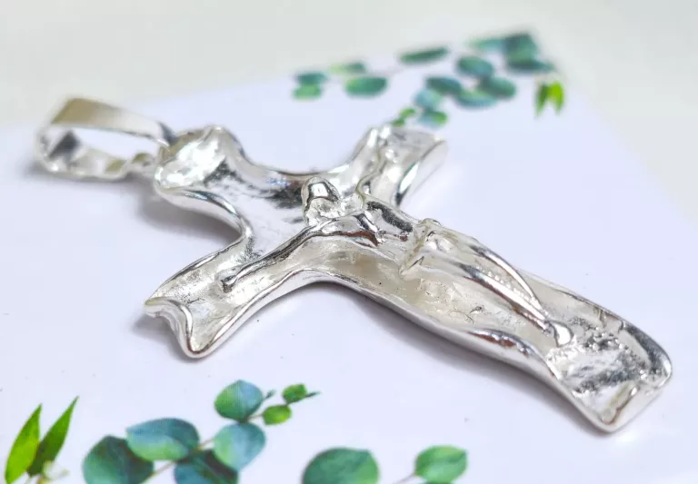 ciekawy-srebrny-krzyz-z-jezusem-925-513g-35cm-cechy-207006-4